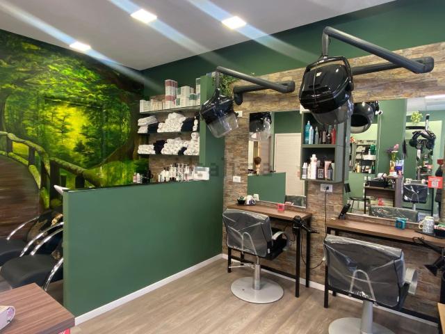 Locale in affitto di 63 m² in Via Alessandro Stoppato