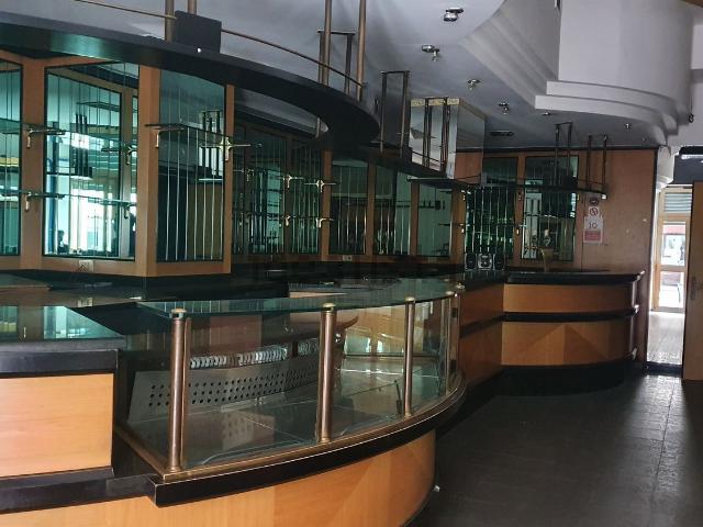 Locale in affitto di 63 m² in Via Genova