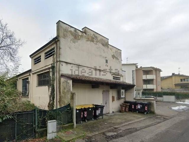 Locale in affitto di 600 m²