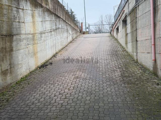 Locale in affitto di 600 m²