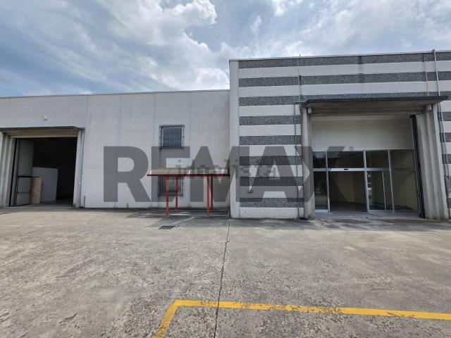 Locale in affitto di 600 m²