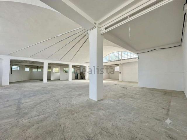 Locale in affitto di 600 m² in Via Pesciatina