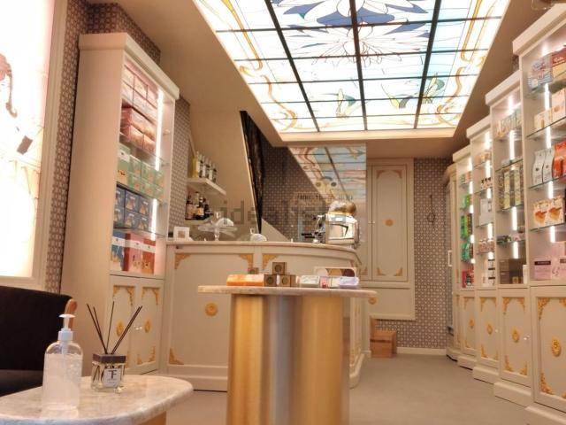 Locale in affitto di 60 m² in Corso Italia, 28