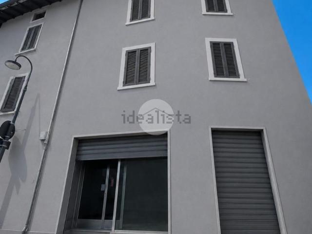 Locale in affitto di 60 m² in Piazza Don E. Martinelli
