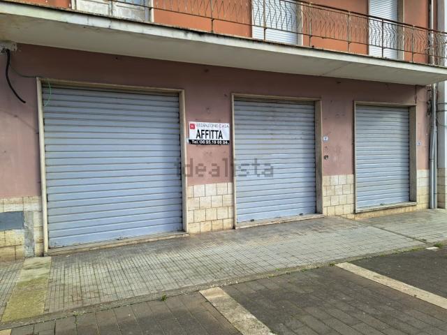 Locale in affitto di 60 m² in Piazza Galileo Galilei