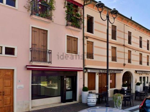 Locale in affitto di 60 m² in Piazza Giacomo Zanella, 16