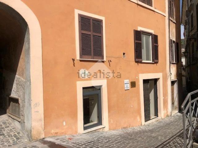 Locale in affitto di 60 m² in Piazza Guglielmo Marconi