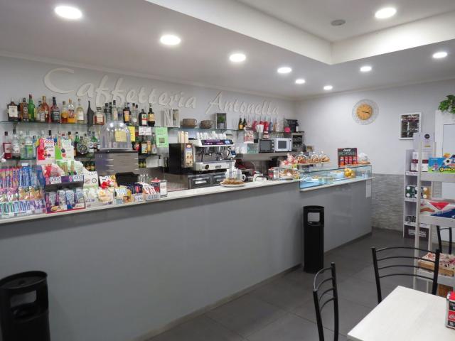 Locale in affitto di 60 m² in Via Tortosa, 155
