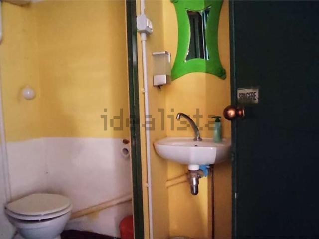 Locale in affitto di 60 m² in Via Uberto Mondolfi, 60