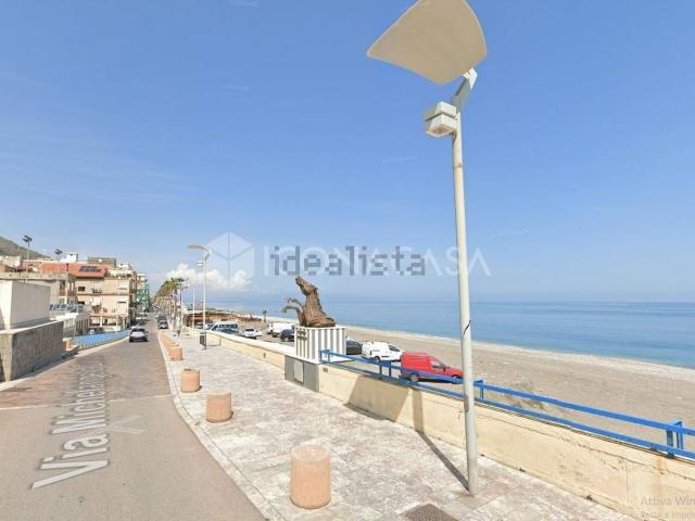 Locale in affitto di 60 m² in Via Vincenzo Bellini, 16