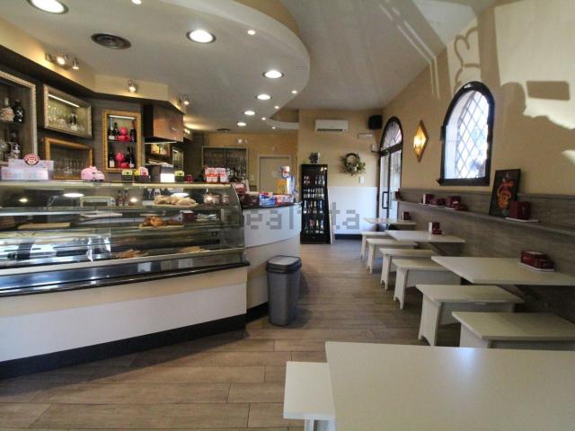 Locale in affitto di 60 m² in Via Walter Tabacchi, 6