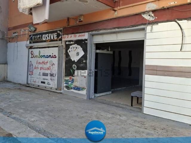 Locale in affitto di 60 m² in Via A. del Giudice, 96