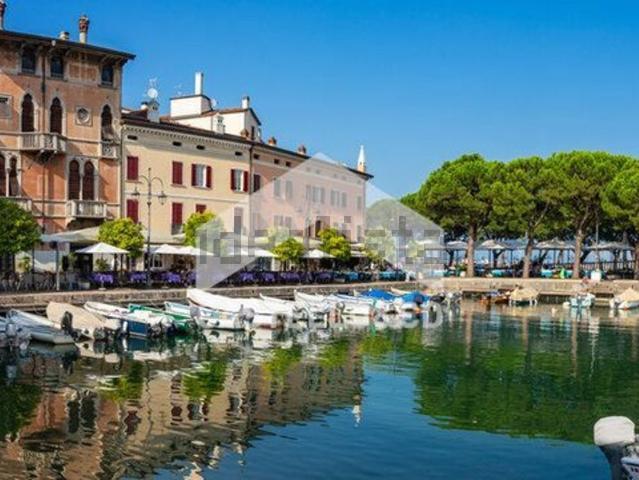 Locale in affitto di 60 m² in Via A. Gramsci