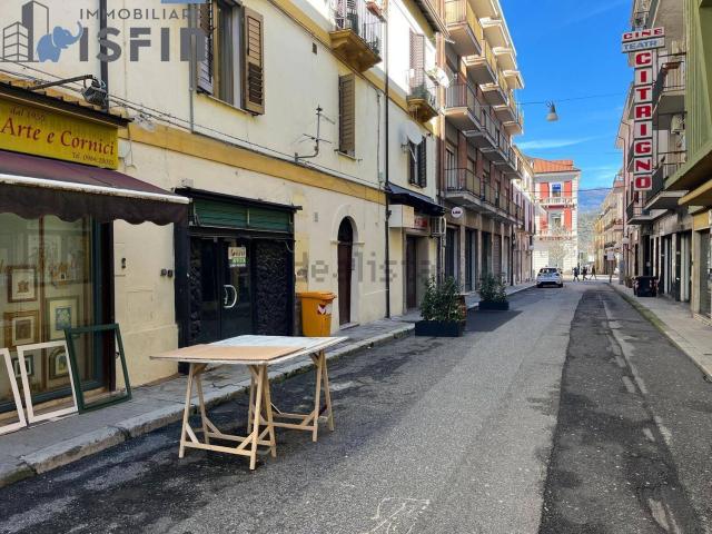Locale in affitto di 60 m² in Via Adige, 20