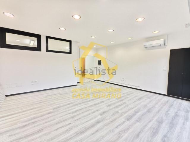 Locale in affitto di 60 m² in Via Benedetto Cairoli