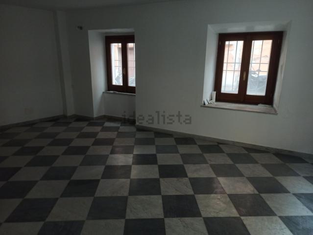 Locale in affitto di 60 m² in Via Beatrice