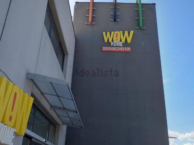Locale in affitto di 60 m² in Via Birmania