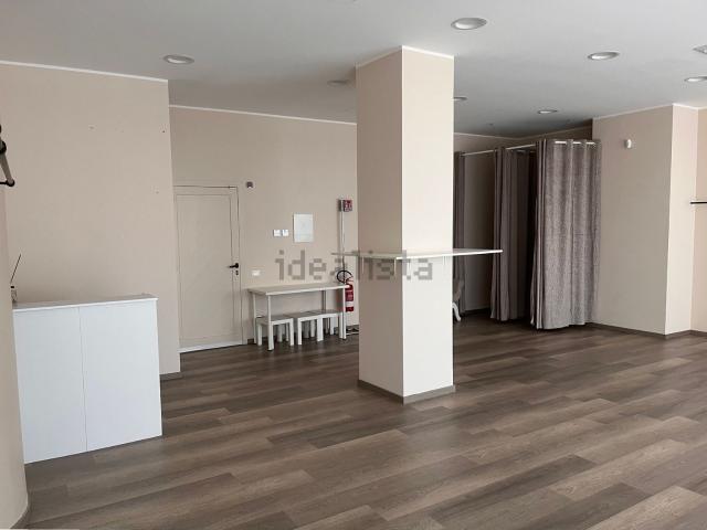 Locale in affitto di 60 m² in Via del Cimitero, 7