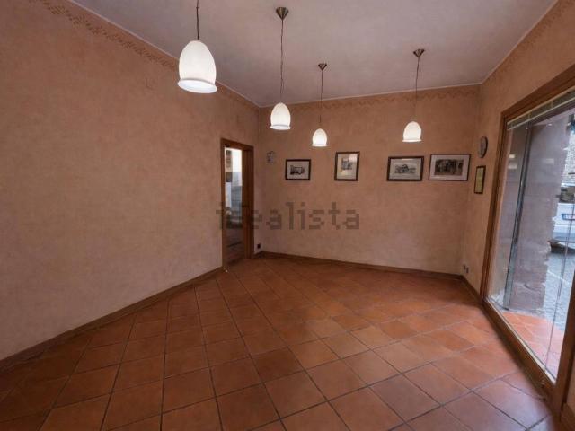 Locale in affitto di 60 m² in Via Domenico Berti, 56