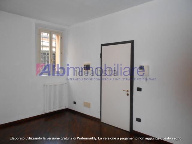 Locale in affitto di 60 m² in Via Emilia San Pietro