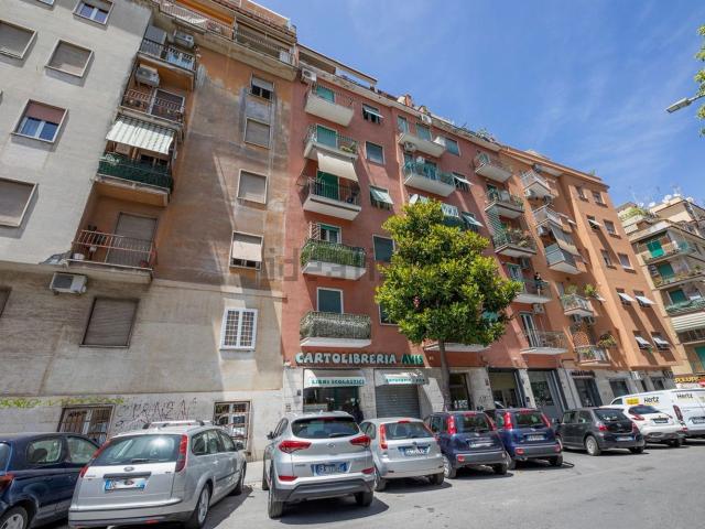 Locale in affitto di 60 m² in Via Erasmo Gattamelata, 166