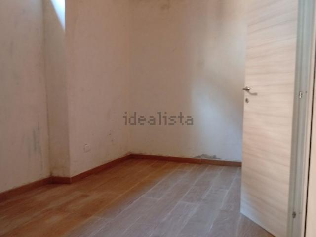 Locale in affitto di 60 m² in Via Ipponion