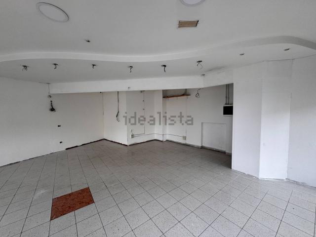 Locale in affitto di 60 m² in Via Licinio Refice, 367