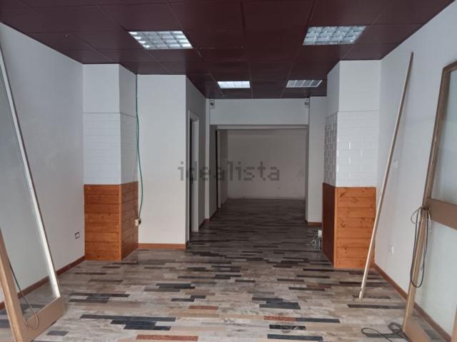 Locale in affitto di 60 m² in Via Macallè, 25