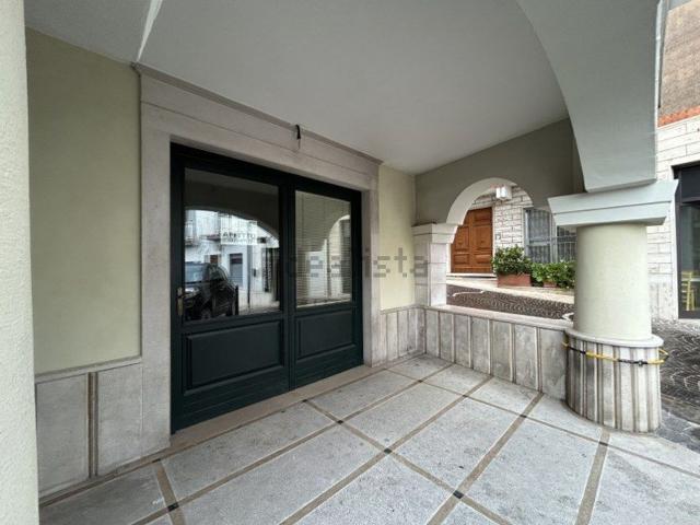 Locale in affitto di 60 m² in Via Pietro Paolo Parzanese, 8
