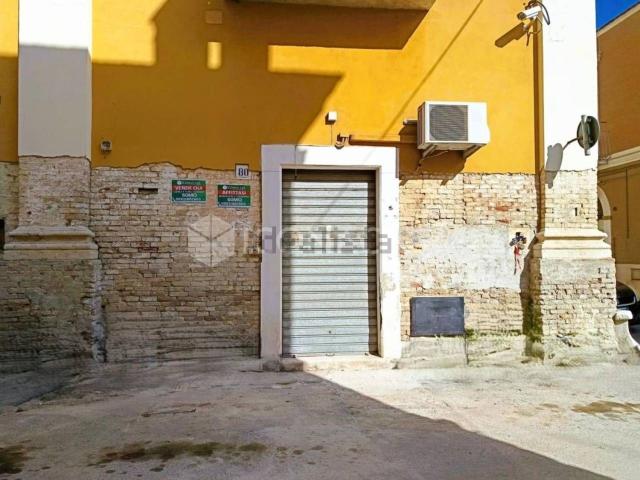 Locale in affitto di 60 m² in Via Risorgimento, 80