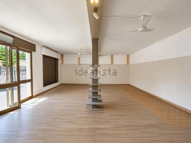 Locale in affitto di 60 m² in Via Roma, 159