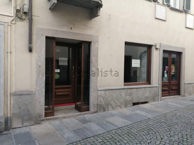 Locale in affitto di 60 m² in Via Roma, 8