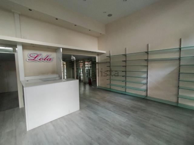 Locale in affitto di 60 m² in Viale Maria Ceccarini