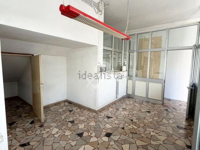 Locale in affitto di 60 m² in Viale Giuseppe Duodo, 11