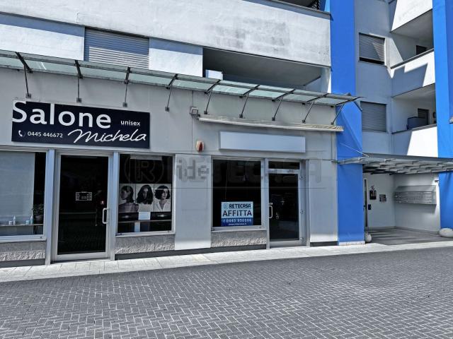 Locale in affitto di 60 m² in Viale Trieste, 16