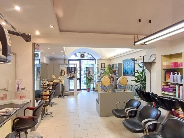 Locale in affitto di 60 m²