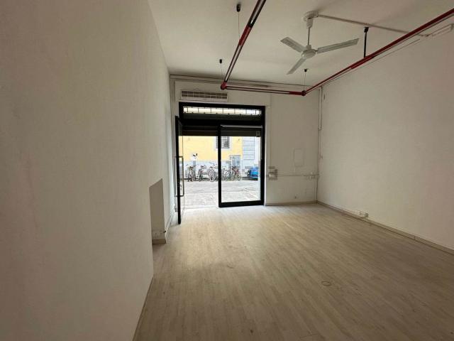 Locale in affitto di 60 m²
