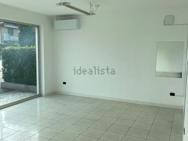 Locale in affitto di 60 m²