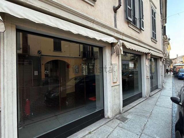 Locale in affitto di 60 m²