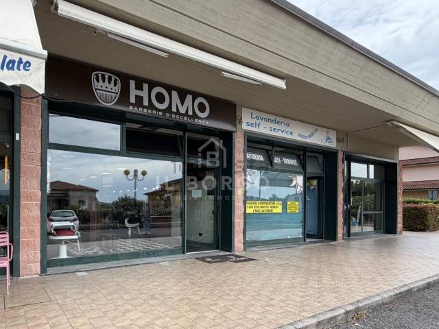 Locale in affitto di 61 m² in Via Enrico Berlinguer, 25