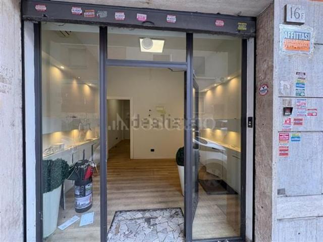 Locale in affitto di 62 m² in Via dei Fontej