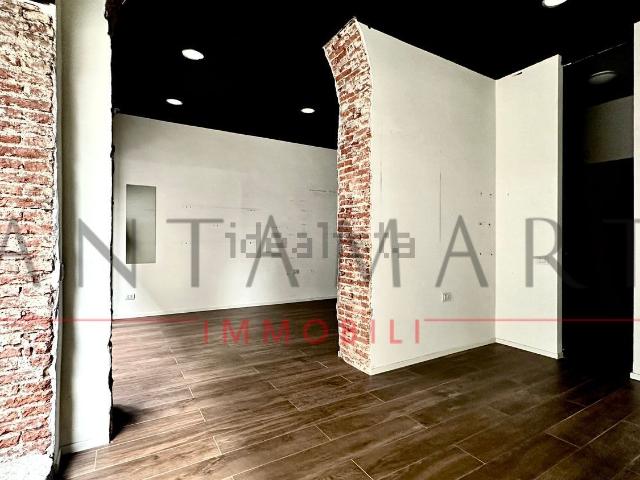 Locale in affitto di 67 m² in Corso di Porta Romana