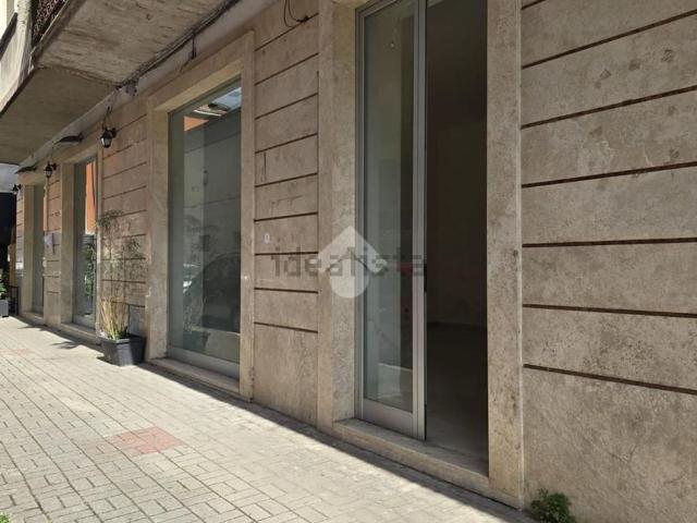 Locale in affitto di 67 m² in Via Giosuè Carducci, 14