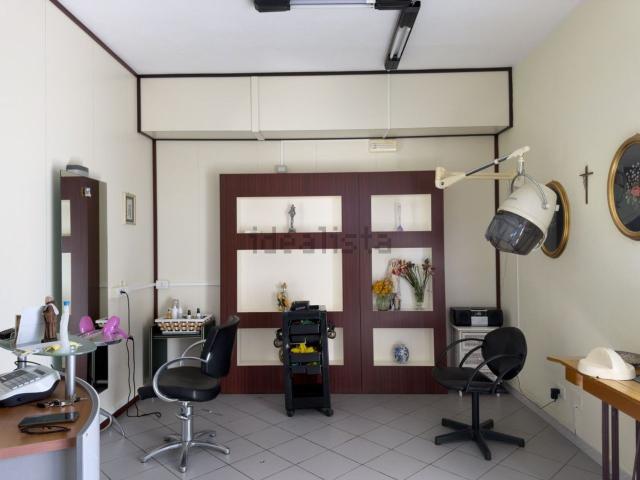 Locale in affitto di 67 m² in Via N. Paganini, 8