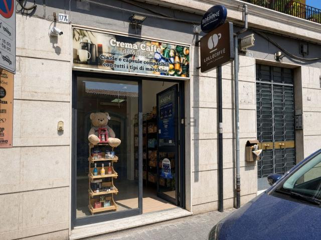 Locale in affitto di 67 m² in Via Principe Nicola, 177