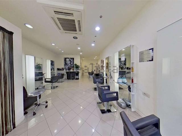 Locale in affitto di 64 m² in Via della Chiostra, 35
