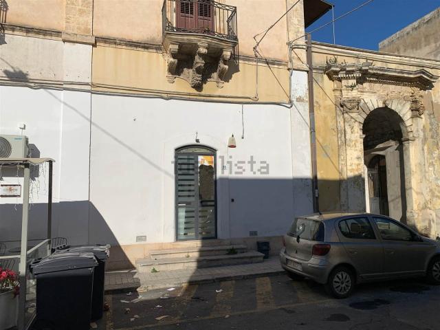Locale in affitto di 64 m² in Via Linneo, 20