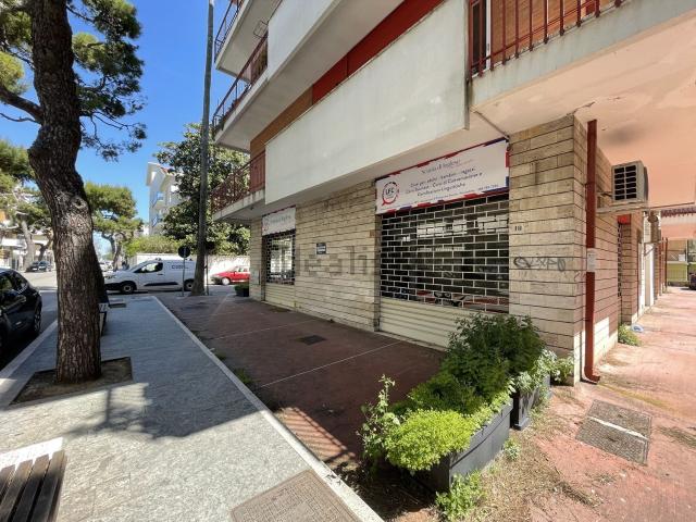 Locale in affitto di 64 m² in Via Pola, 12