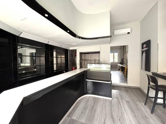 Locale in affitto di 65 m² in Piazza Tornielli Brusati, 7