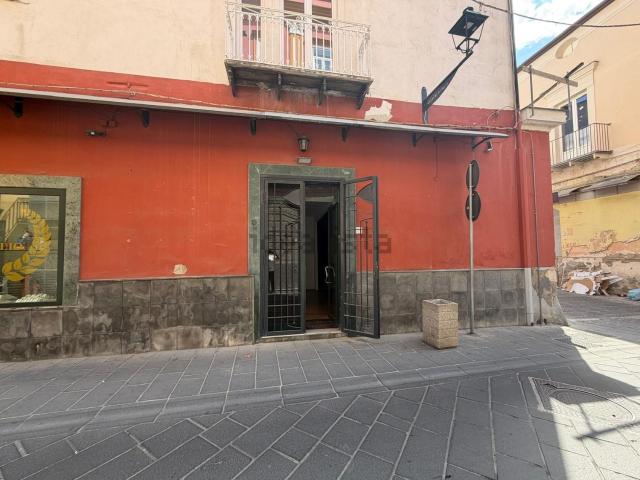 Locale in affitto di 65 m² in Via Trieste e Trento